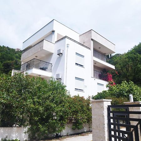 Apartments Villa Simonovic Petrovac Exteriör bild
