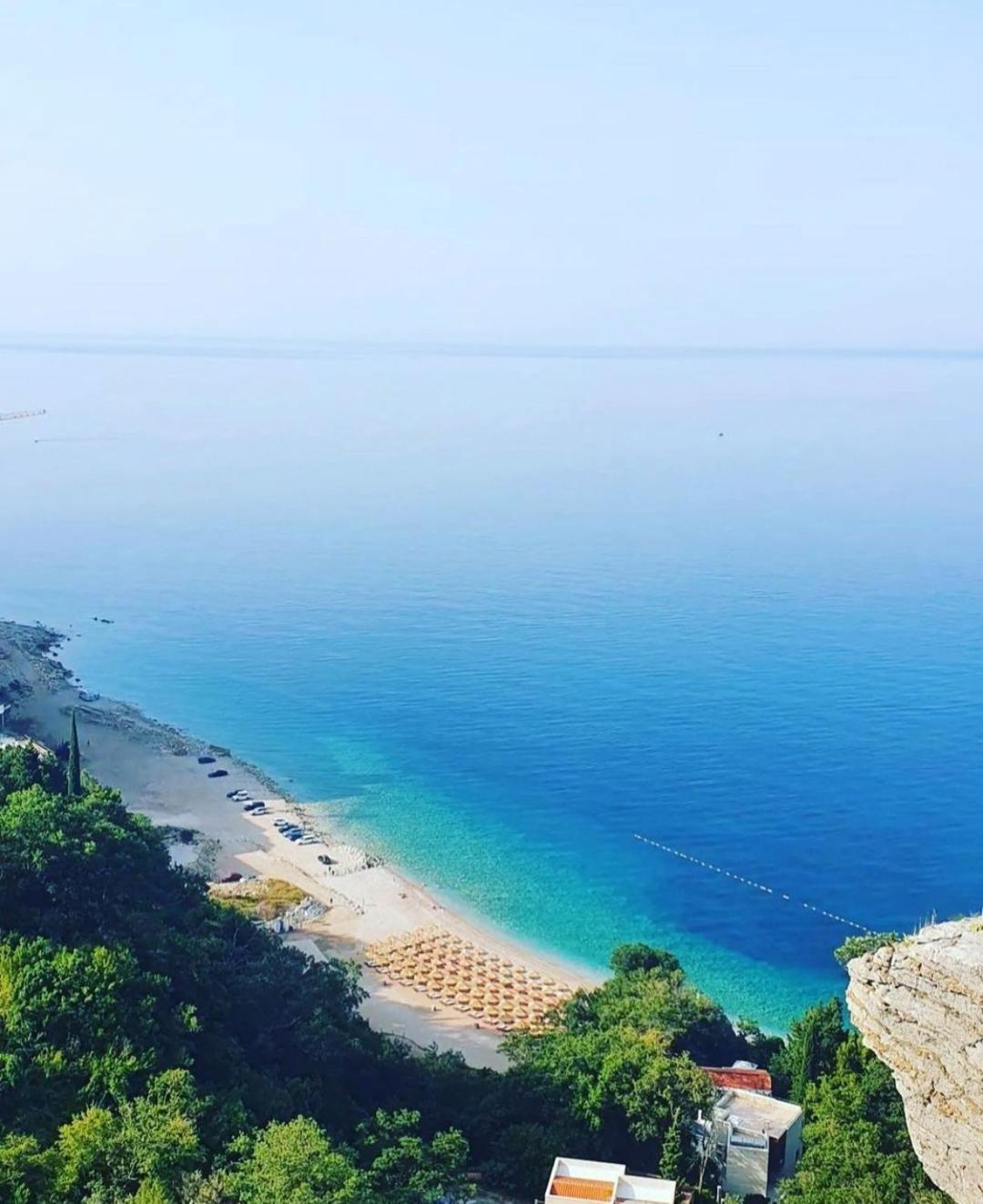 Apartments Villa Simonovic Petrovac Exteriör bild
