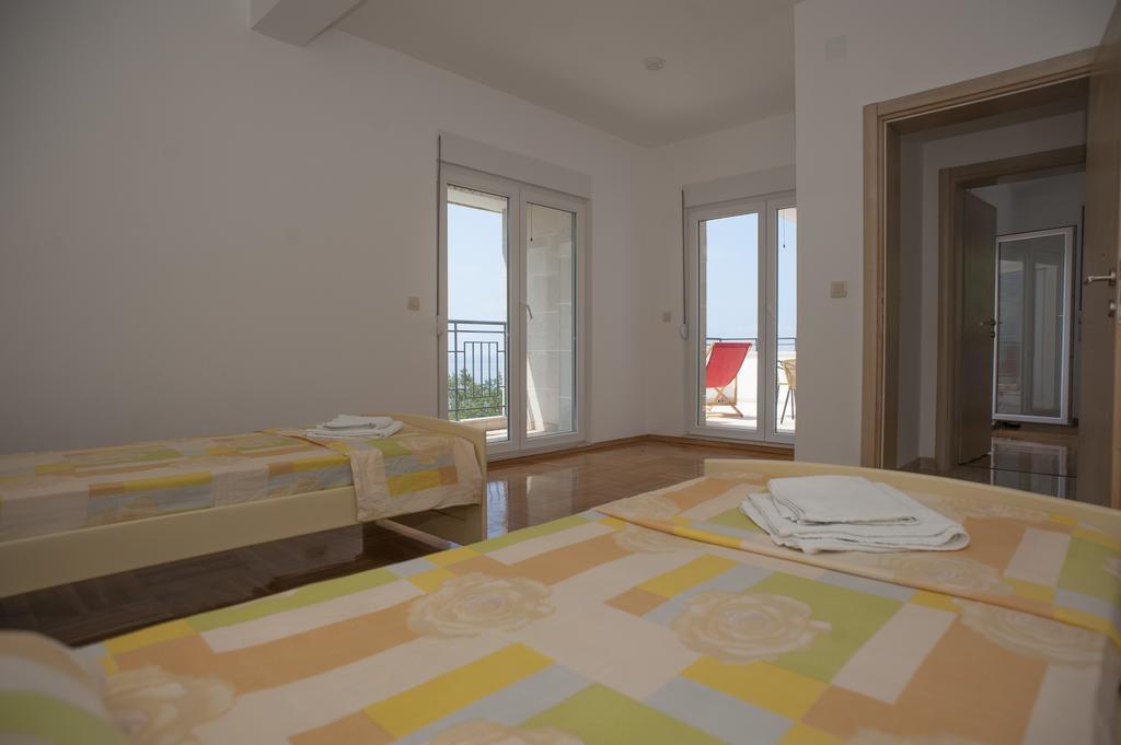 Apartments Villa Simonovic Petrovac Exteriör bild