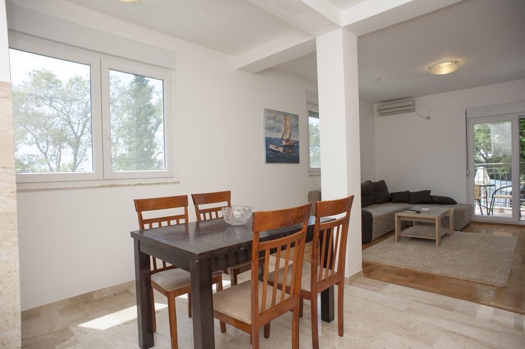 Apartments Villa Simonovic Petrovac Exteriör bild