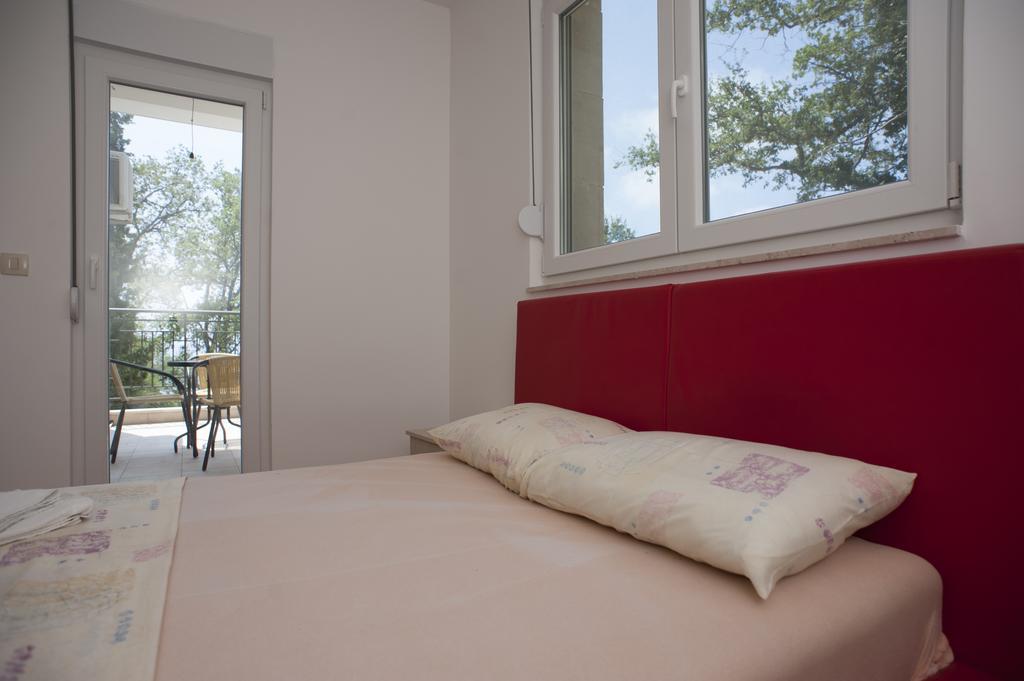 Apartments Villa Simonovic Petrovac Exteriör bild