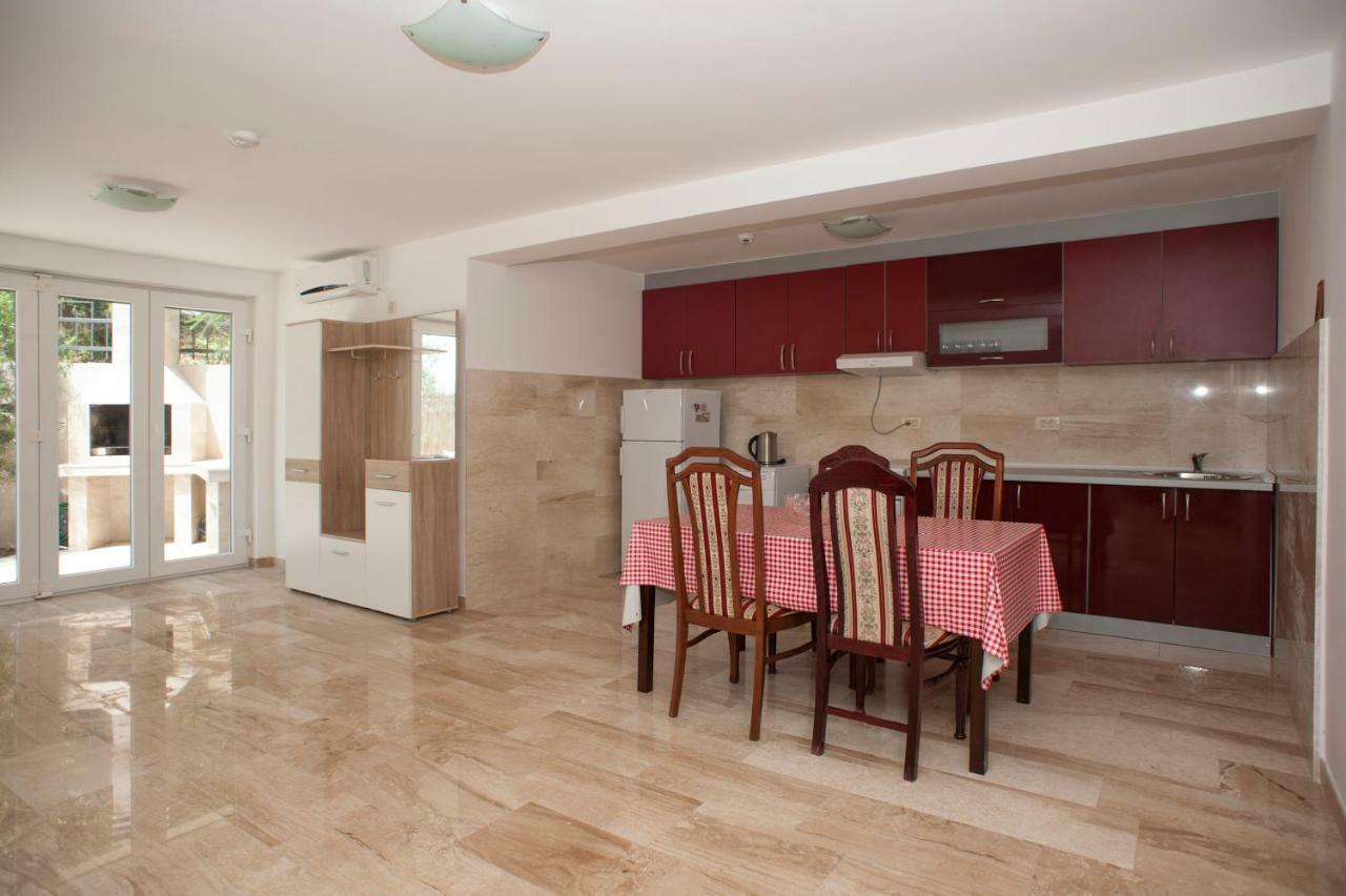 Apartments Villa Simonovic Petrovac Exteriör bild