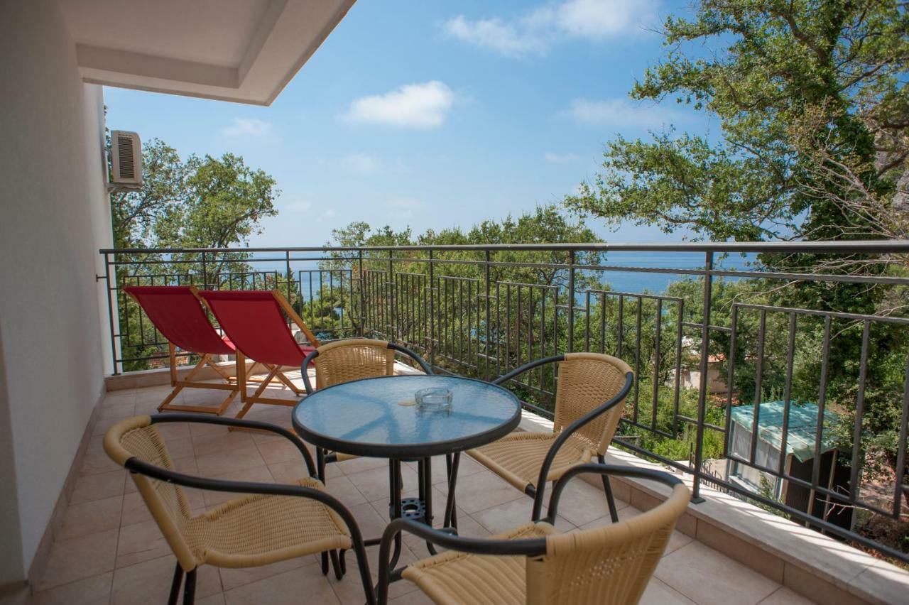 Apartments Villa Simonovic Petrovac Exteriör bild