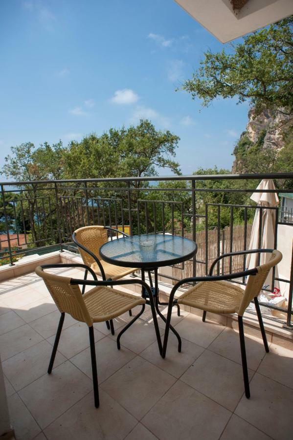 Apartments Villa Simonovic Petrovac Exteriör bild