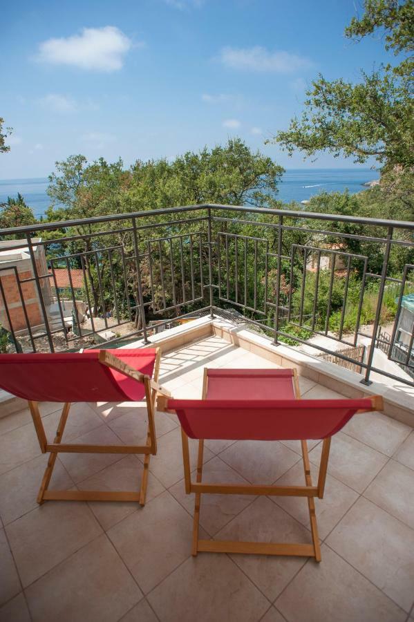 Apartments Villa Simonovic Petrovac Exteriör bild